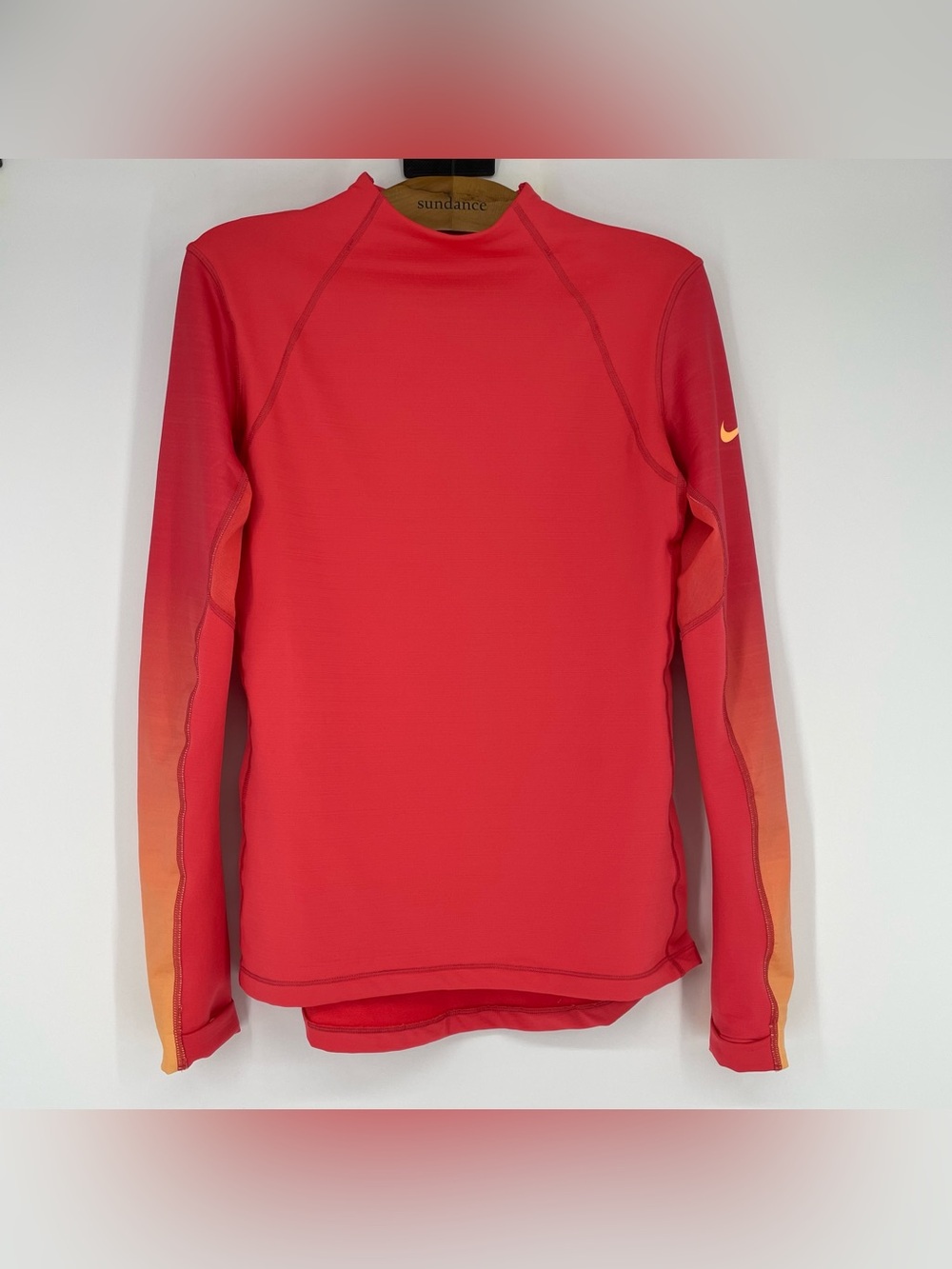 NIKE Pro Women's Hyperwarm Training Top, Coral Peach Size large